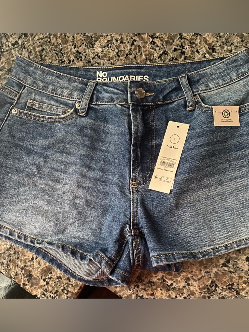 NO BOUNDARIES SHORTS. Size 6. Brand new with tags. Bow ties on the pockets